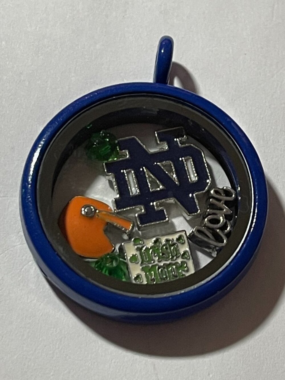 Notre Dame Fighting Irish NCAA "IRISH MOM" Memory Charm Locket w/ 22 IN chain